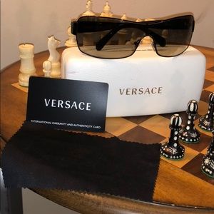 💯 Authentic Versace Sunglasses
